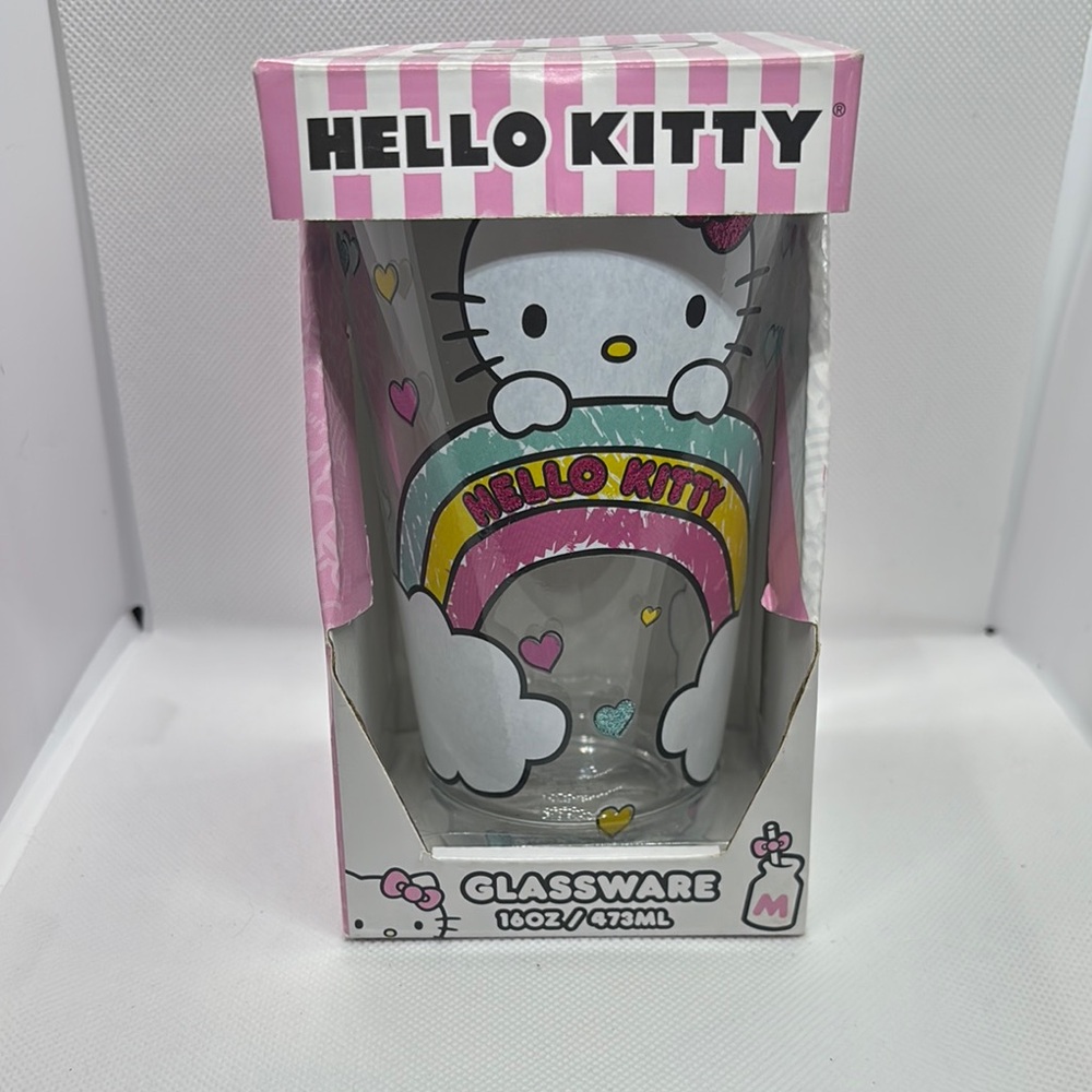 Hello Kitty Pink and White Glassware 16 oz NIB